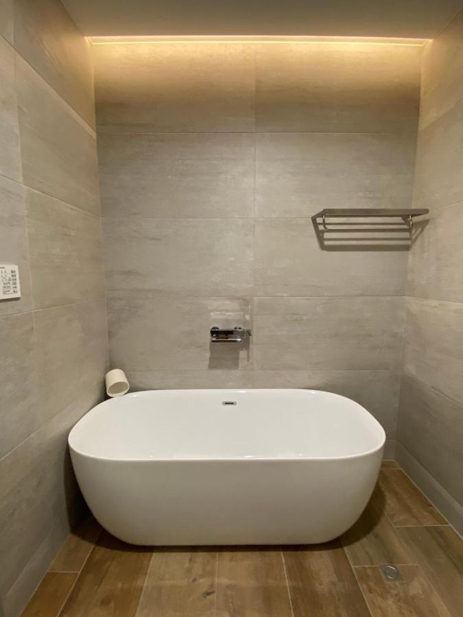 De Provintia Straat B&B Tainan Exterior photo