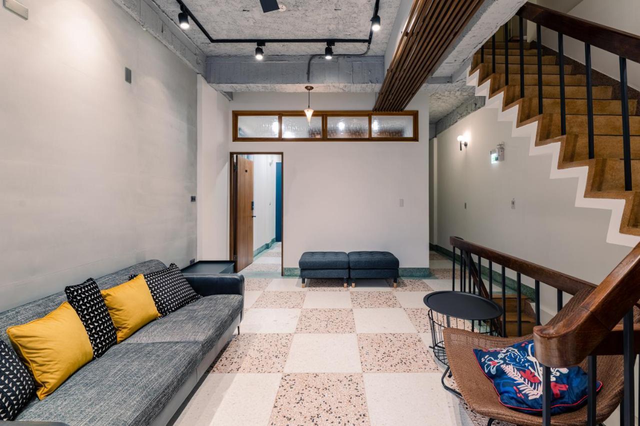 De Provintia Straat B&B Tainan Exterior photo